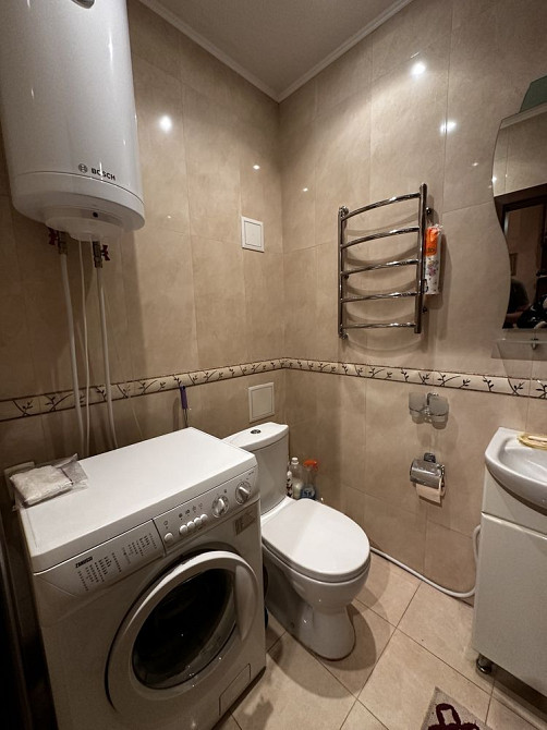 Оренда добротної просторої квартири Лагуновой 4б Бровари - зображення 1