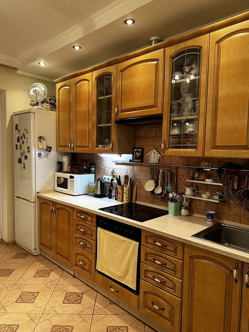 Оренда добротної просторої квартири Лагуновой 4б Бровари - зображення 3