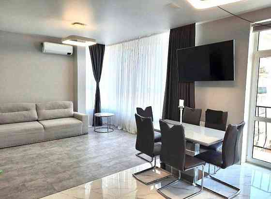 Продам 2 комнатную квартиру в новом доме Одесса