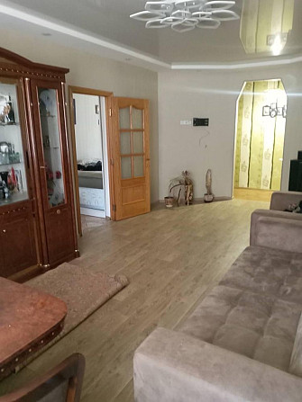 Продам квартиру є відновлення Славянск - изображение 1