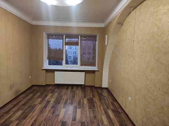 Продам 2-кімнатну квартиру-студію в центрі міста з А/О Суми