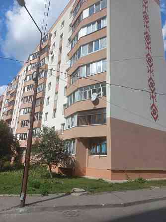 Продам трьохкімнатну квартиру по вулиці Федорова Луцьк