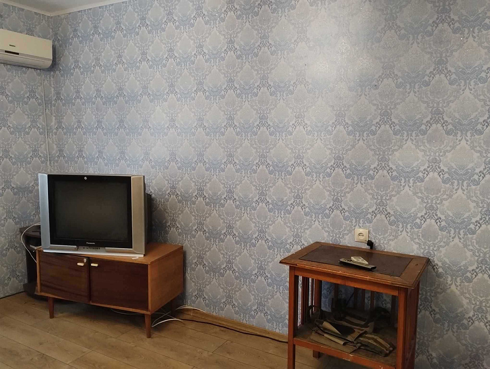 Продам 2-х ком.кв-ру - с гаражом ост. Уральские казармы, Шевч. р-н Запоріжжя - зображення 4