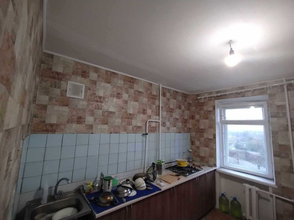 Продам 2-х ком.кв-ру - с гаражом ост. Уральские казармы, Шевч. р-н Запоріжжя - зображення 2