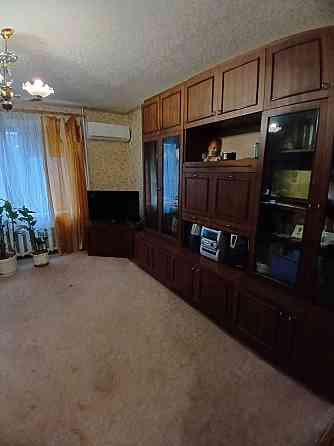Сдам 2 комнатную квартиру в центре Новомосковск