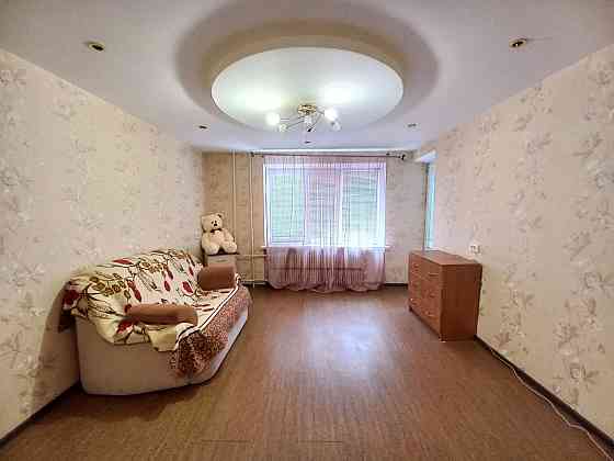 Продам двухкомнатную квартиру в Роминых дворах Новомосковськ