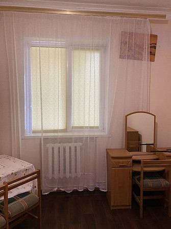Продається 3-х кімнатна квартира, сталінка, вул. Центральна,біля парку Покровка - зображення 1