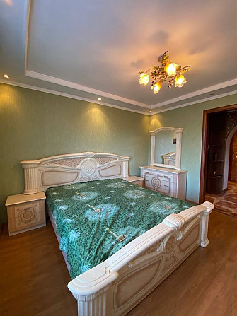 Продам 4-кімнатну квартиру з індивідуальним опаленням Каменец-Подольский - изображение 1