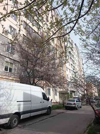 Продам 2 комнатную квартиру  ул. Белогородская 23 Боярка