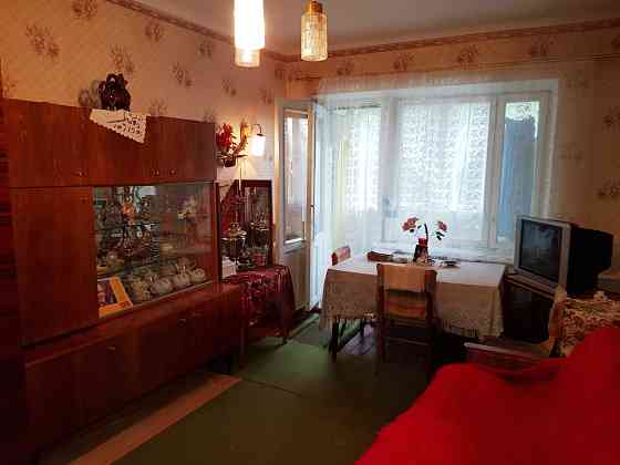 Однокімнатна квартира у смт Миколаївка (Жовтневе) Стара Миколаївка