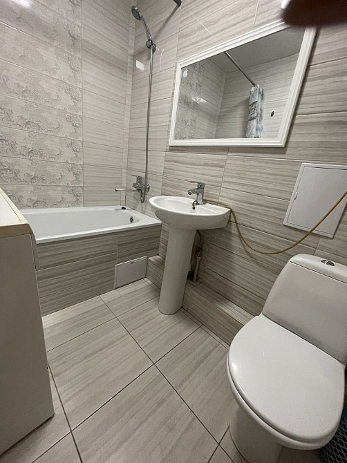 2к Фабрично-заводская 20, р-н Титова,  можно с небольшим животным Днепр - изображение 6