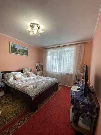 2 кімнатна зі своїм входом, паркомісце, діляночка,  вул Текстильників Черновцы