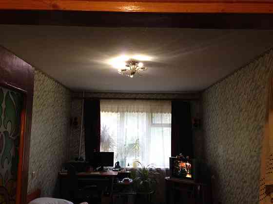 Продам 2-х кімнатну квартиру район "Трикутника"  2-й поверх (чешка) Лозовая