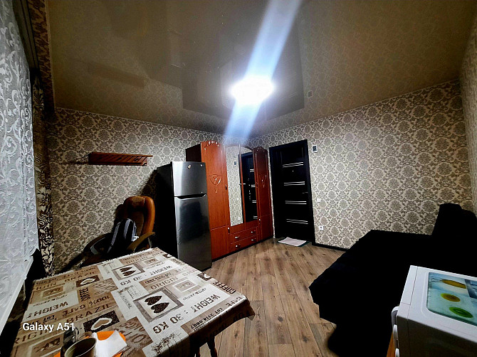 Сдам комнату Ремонт от хозяйки Черноморск - изображение 1