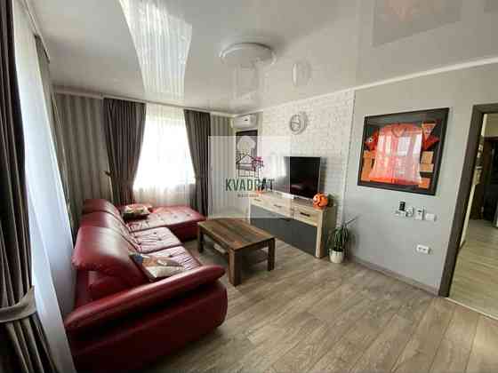 Продам затишну 2-х кімнатну квартиру у новобудові з ремонтом Каменец-Подольский