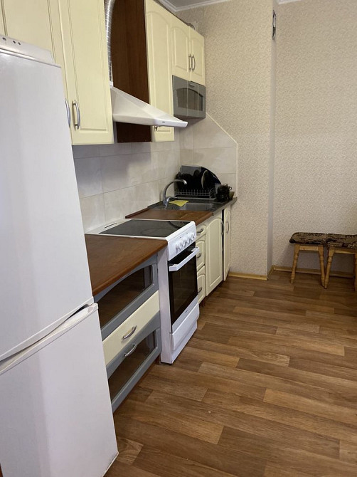 Квартира 100 кв 15 тис. Грн Урлівська 38 Позняки Київ - зображення 2