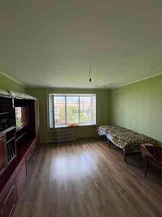 Продам 2-кімнатну квартиру з ремонтом.Мікрорайон жовтневий Кам`янець-Подільський