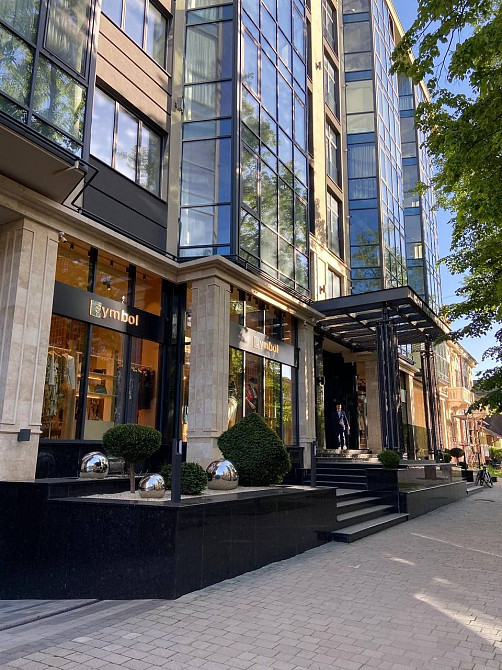 Оренда квартири Royal Hall Івано-Франківськ - зображення 1