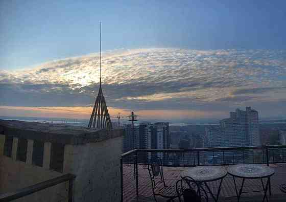 Двоповерхова квартира з терасою на даху 86м2 лофт люкс центр + без % Вышгород