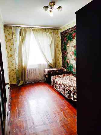 Продам 4 комнатную квартиру в центре Чугуева Чугуев