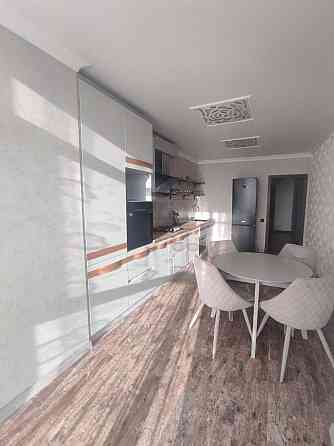 Нова 2 кімнатна квартира  в класичному стилі в найкращому ЖК в місті Каменец-Подольский