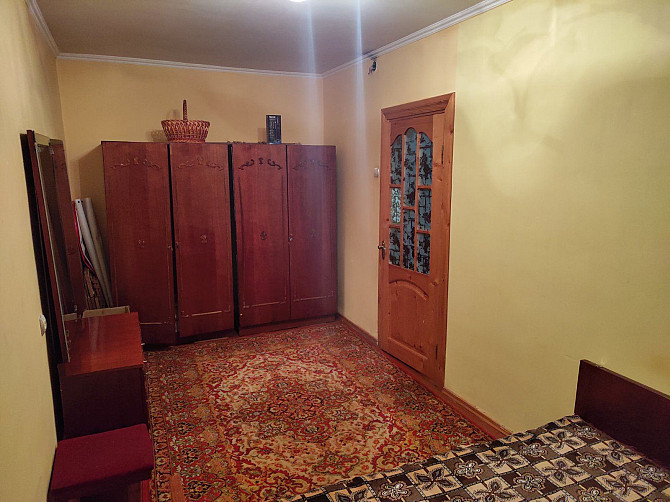 Продам 3 х к. квартиру в Лавочне  з пічкою на дровах біля Славсько Лавочне - зображення 2