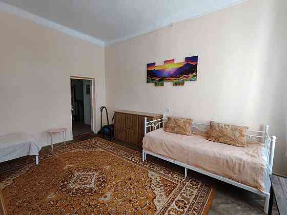 Оренда від власника: велика 2 кімн.квартира в центрі 10 000 грн Дрогобыч