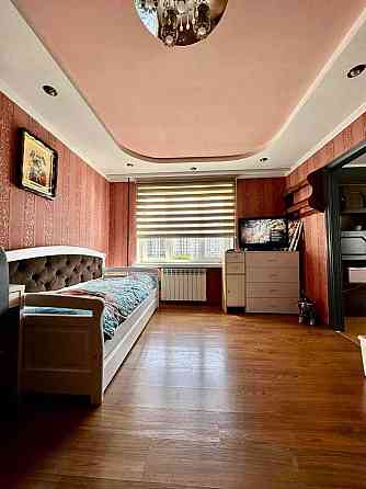 Продам 2 кімнатну квартиру на Відродження Луцьк 48000 доларів Луцьк