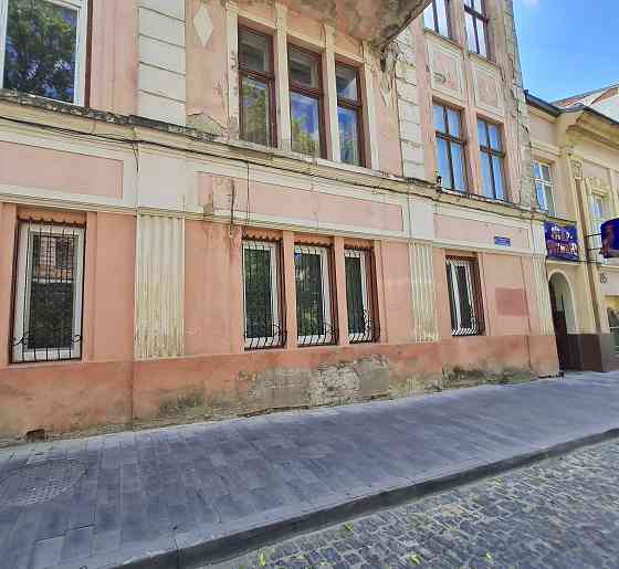Продається 3-кімнатна квартира (Центр ) вул. Богдана Хмельницького Черновцы
