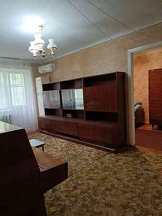 Продам 2-комнатную квартиру в центре Чугуева Чугуїв