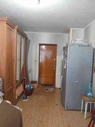Продам большую  коммунальную квартиру в центре Чорноморськ