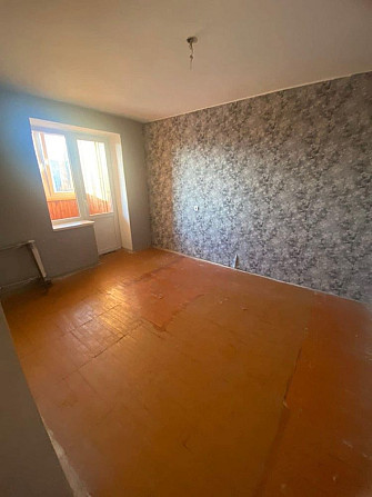 Продам 3-х кімнатну квартиру , р-н Київська Коростень - зображення 3