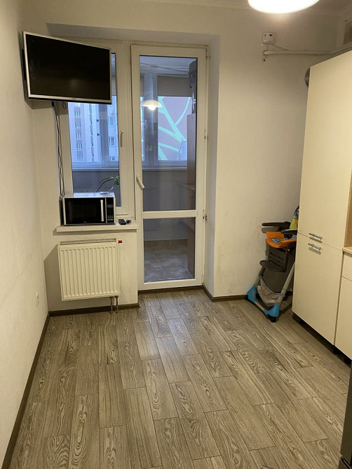 Продам свою 1 комнатную квартиру ЖК Озерний Гай Гатное - изображение 4