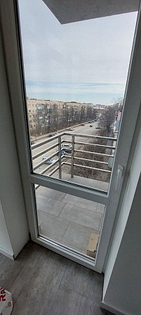 Однокімнатна квартира у центрі міста Каменец-Подольский - изображение 7