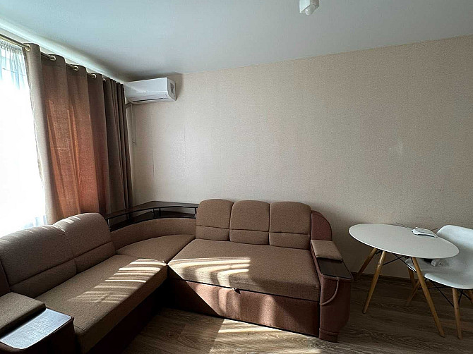 Сдам уютную квартиру в ЖК 7 небо. Мебель и техника, кондиционер. Авангард - изображение 1