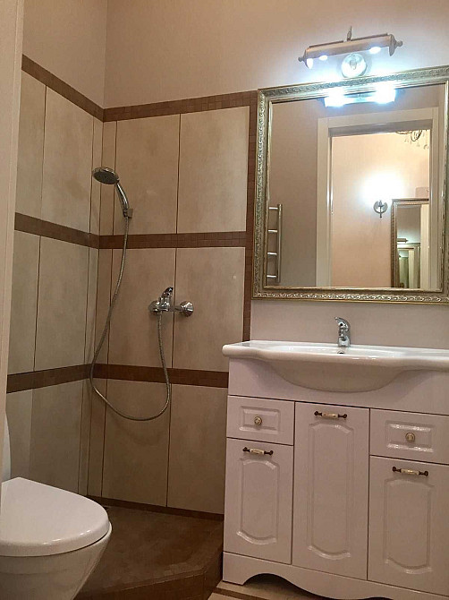 3 комн квартира на Довженко дом Каркашадзе Одесса - изображение 7