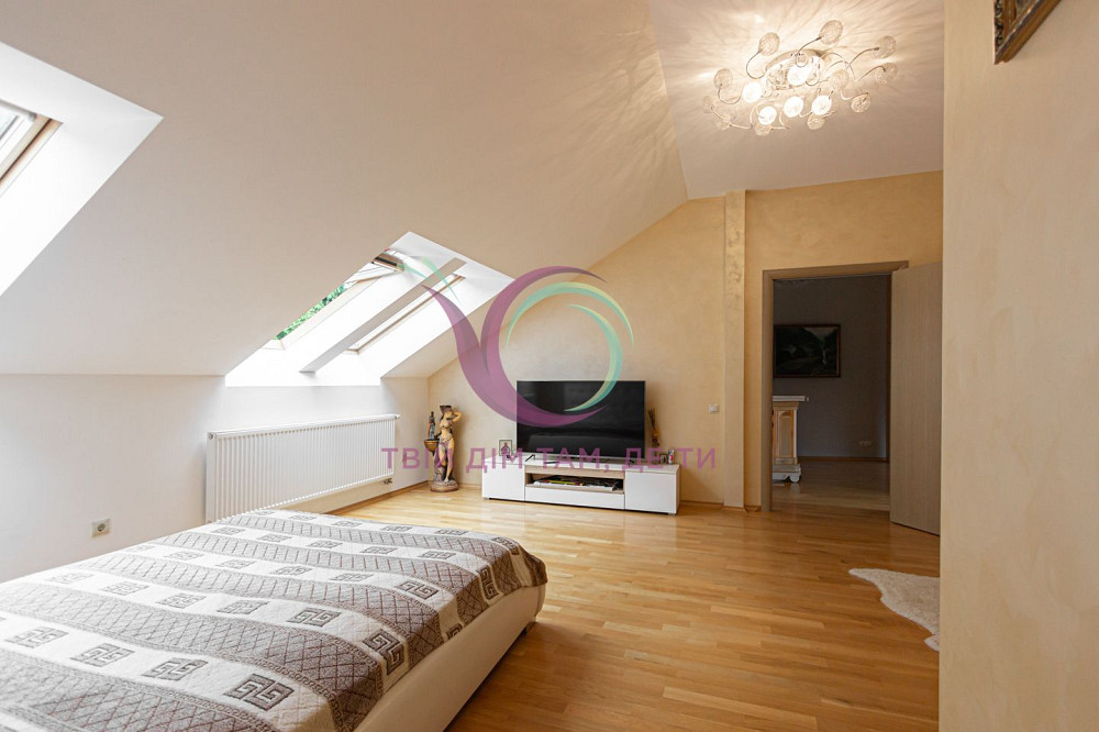 Двохрівнева квартира у центрі міста за вул. Драгоманова Львів - зображення 2