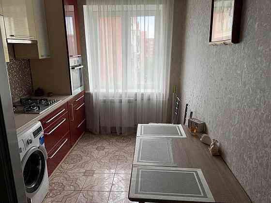 Сдается 3 комнатная квартира в центре города. Славянск