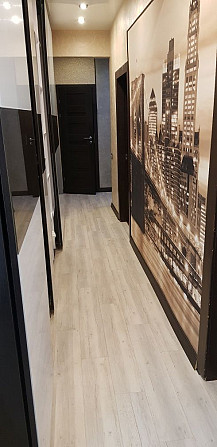 3-ох кімнатна квартира в центрі з якісною технікою Нововолинськ - зображення 1