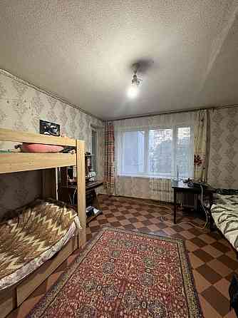 Продам двухкомнатную квартиру в центре города Новомосковськ