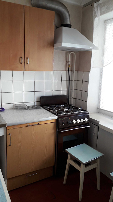 Сдам 1-комнатную Краснова 12  Метро "Академгородок" Святошинский р-н Киев - изображение 2