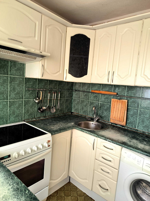 м. Академгородок, ул. Наумова 33а, сдаётся на один-два месяца Киев - изображение 2