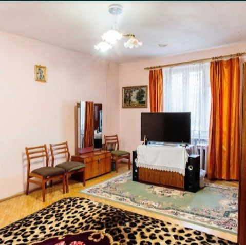 Продається двох кімнатна квартира вул Шевченка Ивано-Франковск - изображение 1