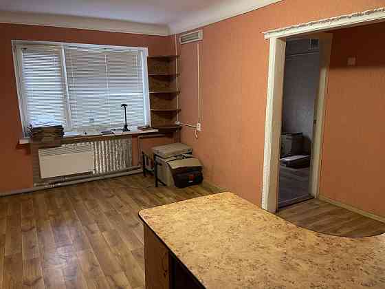 Продаю 2-х комнатную квартиру СОБСТВЕННИК , можно под бизнес Николаев