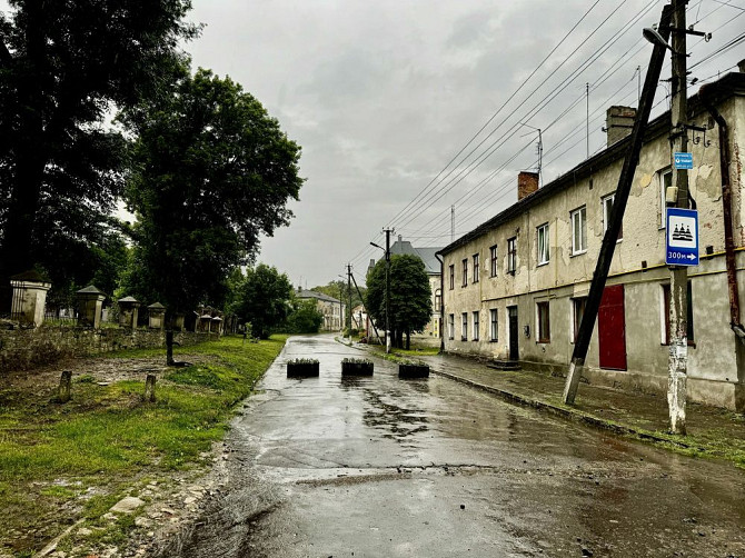 Терміново двокімнатна квартира центр Глиняны - изображение 1