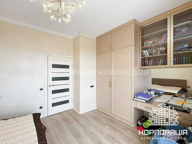 Продаж дворівневої квартири, ремонт, всі меблі, техніка, Центр міста Ужгород - зображення 7