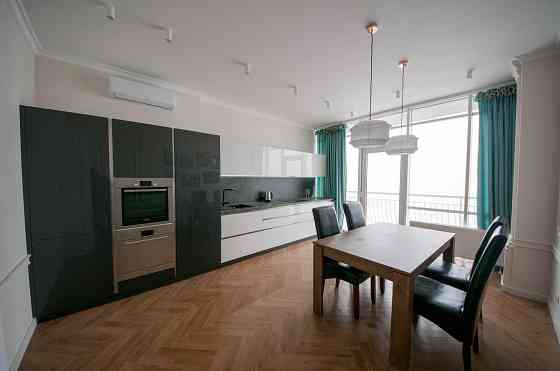 Ваша мрія - велика 1 кімнатна квартира з видом на яхт-клуб, ЖК Париж Одесса