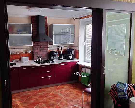 Продаж 3-х кімнатної квартири на Огнівці з гарним ремонтом Полтава