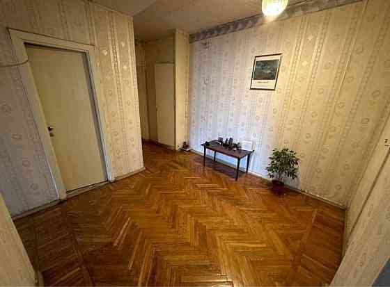 Продам 3-х комнатную квартиру на Дзержинского Дніпро