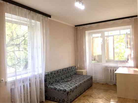 Власник. 1 кімнатна квартира  на Печерську у тихому зеленому дворі Киев